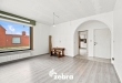 Kloeke hoekwoning met veel potentieel in Roeselare!