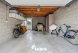Instapklare woning met achterliggende garage en uitweg!