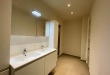 Instapklaar 2-slaapkamer appartement in hartje Kortrijk!