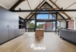 Unieke instapklare loft met twee ruime terrassen, garage en privatieve parkeerplaats in Ardooie!