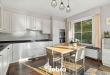 Instapklare open bebouwing met 4 slaapkamers, dubbele garage en prachtige tuin op een rustige ligging!