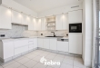 Zeer ruim appartement (137 m²) te koop met dubbele garage in het hartje van Tielt!