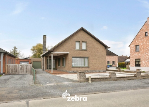 Vrijstaande woning met verschillende mogelijkheden te Dentergem!