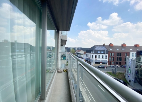 Recent appartement met 1 slaapkamer en garage op wandelafstand van centrum Roeselare!
