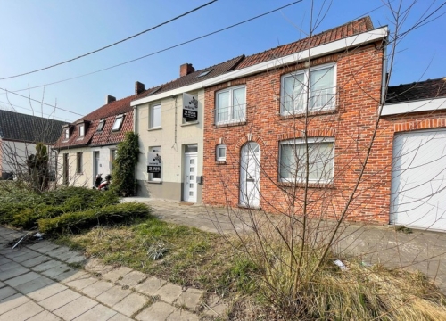 Gerenoveerde woning op een rustige ligging te Marke!
