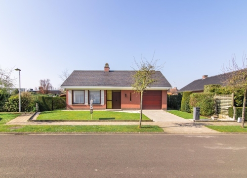 Alleenstaande woning op ruim perceel te Roeselare!