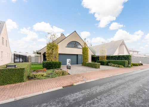 Alleenstaande & instapklare villa te Meulebeke!