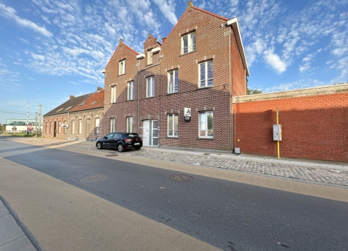 Gerenoveerd, instapklaar appartement met 2 slaapkamers te Ardooie!