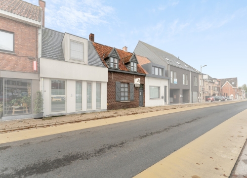 Te renoveren woning met 2 slaapkamers op een boogscheut van centrum Tielt!