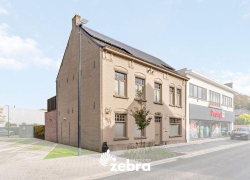 Karaktervol herenhuis met kwalitatieve materialen te centrum Gits!