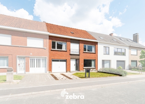 Op te frissen woning met 4 slaapkamers & garage op een topligging te Roeselare!