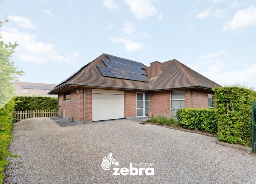 Instapklare villa met EPC-B & poolhouse te Oostrozebeke!