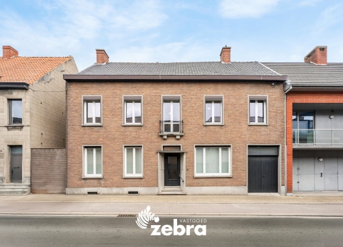 Ruime, gerenoveerde woning met 5 slaapkamers en bijgebouw te Koolskamp!