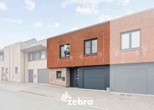 Instapklare woning met 3 slaapkamers, EPC-label B en garage te Oostrozebeke!