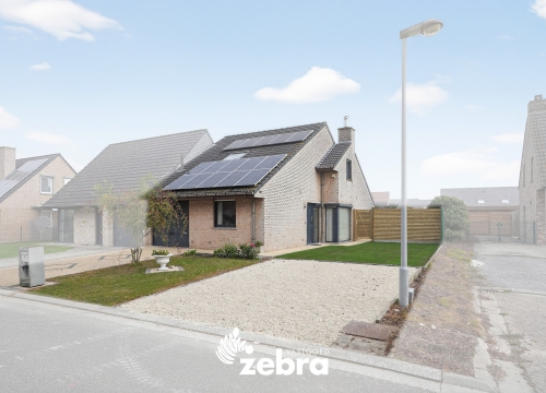 Instapklare woning met garage en 3 slaapkamers in kindvriendelijke wijk te Oostnieuwkerke!