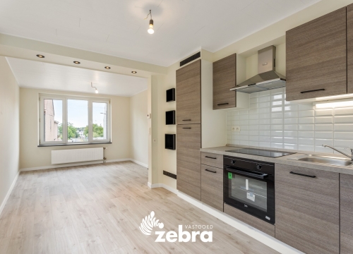 Gerenoveerd duplexappartement in het hartje van Tielt!