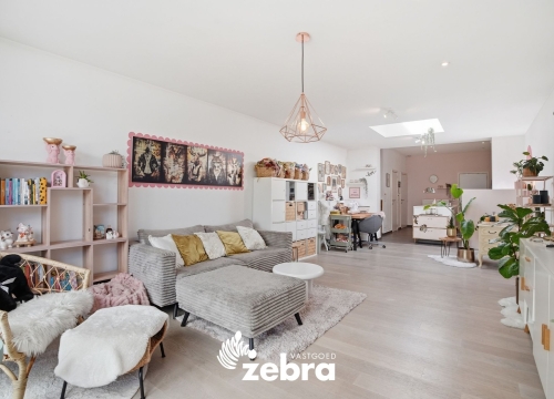 Instapklare, volledig gerenoveerde woning in Tielt met tuin, terras en uitweg!