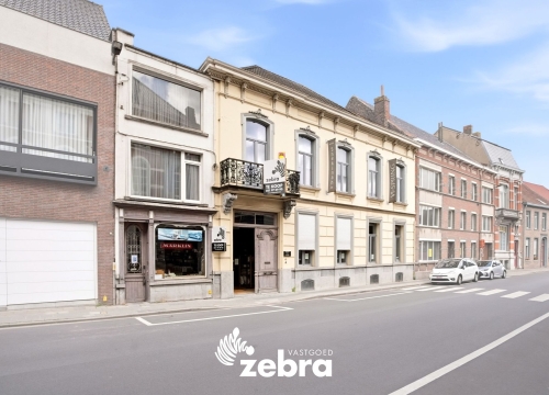 Uitzonderlijke eigendom op een ruim perceel met uitweg in centrum Tielt!