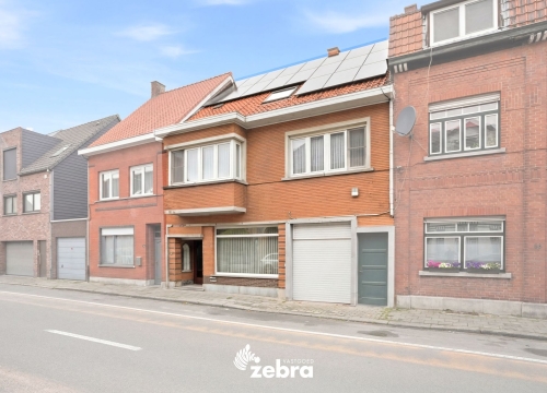Ruime woning met 4 slaapkamers en tuin te Oostrozebeke!