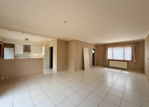 Instapklare woning met 3 slaapkamers, terras, tuin en garage te Brugge!