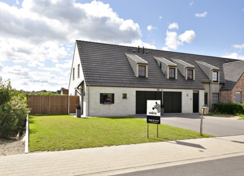 Prachtige HOB met 3 slaapkamers & zuidgerichte tuin te Meulebeke!