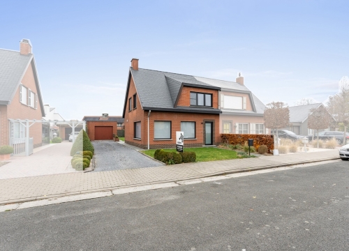 Prachtig gerenoveerde HOB met 3 slaapkamers & garage te Meulebeke!