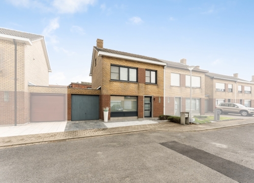 Instapklare HOB met 3 slaapkamers, garage, oprit & tuin te Rumbeke!