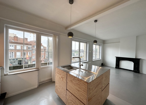Instapklaar 2-slaapkamerappartement in centrum Kortrijk!