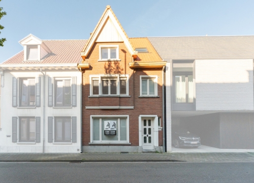 Recent gerenoveerde stadswoning met 4 slaapkamers in centrum Tielt!