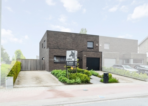 Recente & kwalitatief afgewerkte woning met prachtig vergezicht!