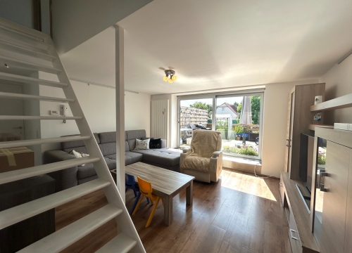 Instapklaar duplex-appartement met 2 slaapkamers & zonnig terras in Moorslede!