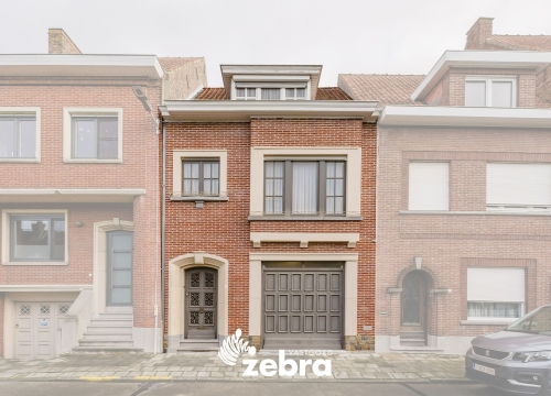 Karaktervolle woning met 4 slaapkamers & garage te Bissegem!