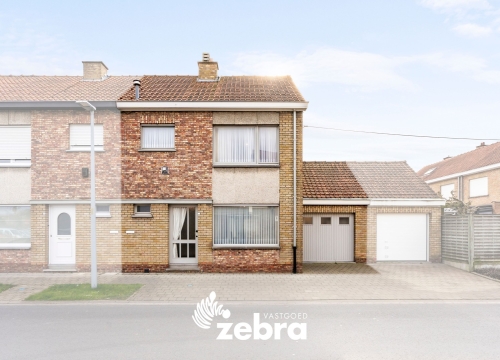 Licht op te frissen woning met uitweg nabij het Sterrebos!