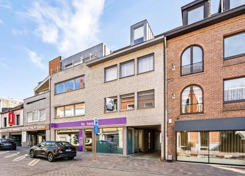 Instapklaar appartement met 2 slaapkamers en ruim terras in hartje Tielt!