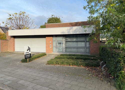 Instapklare kantoorruimte/praktijkruimte te centrum Tielt!