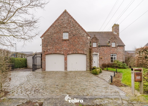 Prachtige charmante villa op een toplocatie te Rumbeke!