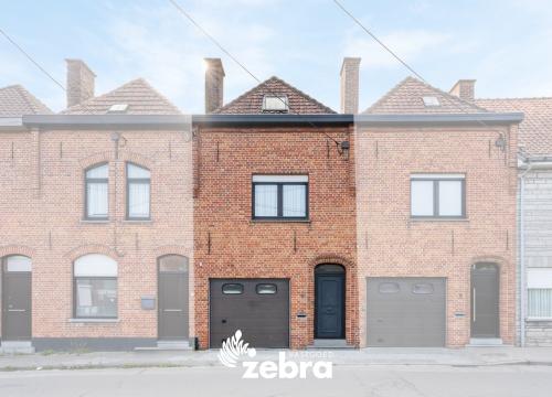 Instapklare gezinswoning met 3 slaapkamers en uitweg op toplocatie te Rumbeke (Roeselare)!