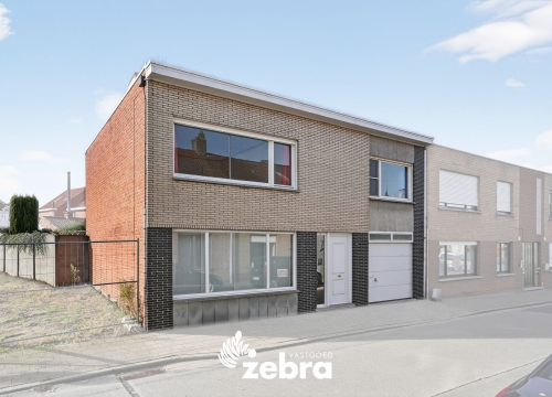 Ruime woning met 3 slaapkamers en garage nabij centrum Meulebeke!