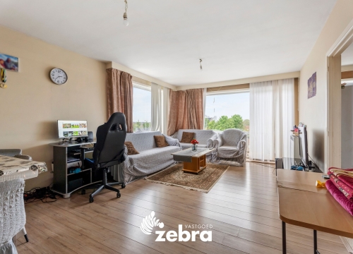 Licht op te frissen appartement op een centrale ligging te Roeselare!