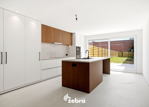 Instapklare woning met EPC-label A, 3 slaapkamers en uitweg nabij centrum Meulebeke!