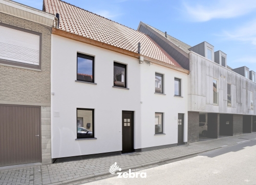 Instapklare woning met EPC-label A, 3 slaapkamers en uitweg nabij centrum Meulebeke!
