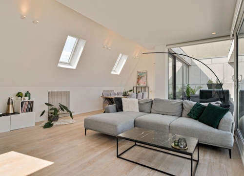 Luxueus appartement met ruim terras en parkeerplaats te Kortrijk centrum!