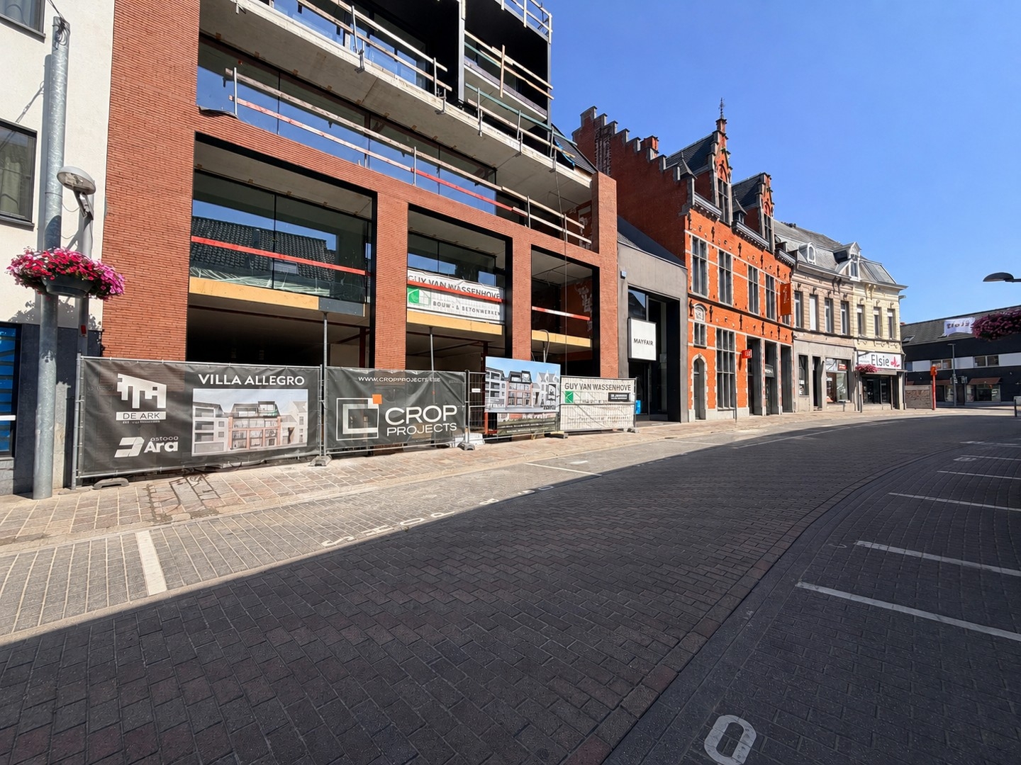 Uitstekend commerciële ruimte in centrum Tielt!