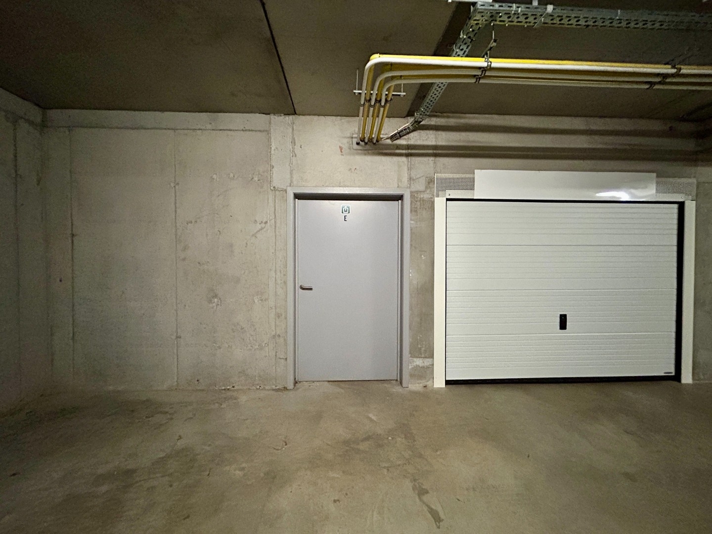 Kelderberging in residentie Conincklijke Passage te centrum Roeselare!