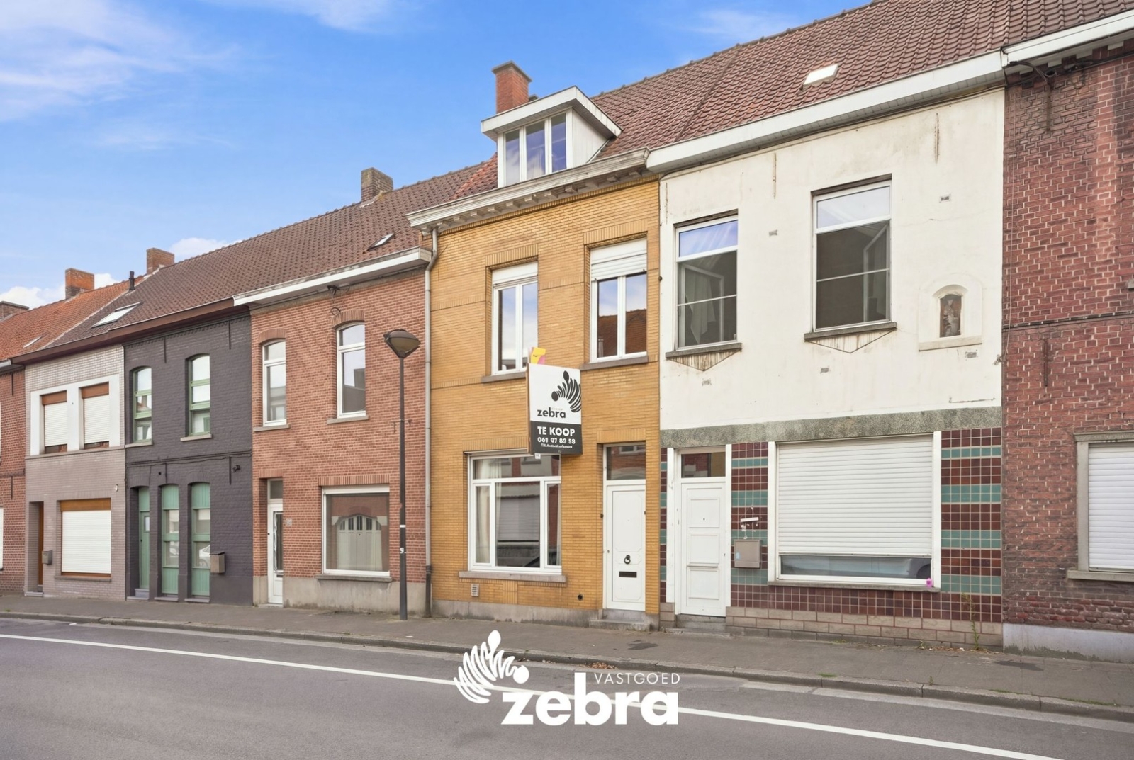 Op te frissen woning met 4 slaapkamers en ruime tuin met uitweg te Tielt!