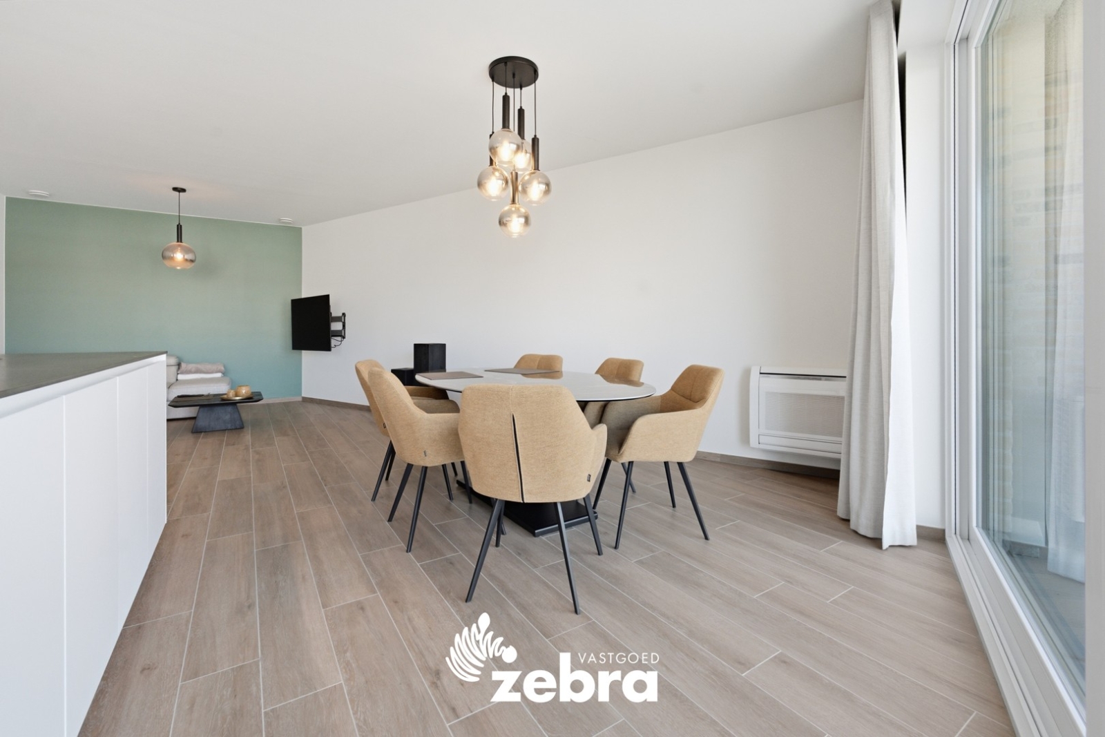 Ruim 2-slaapkamerappartement met twee terrassen!