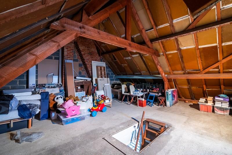 Instapklare HOB met 3 slaapkamers én garage te Kuurne!
