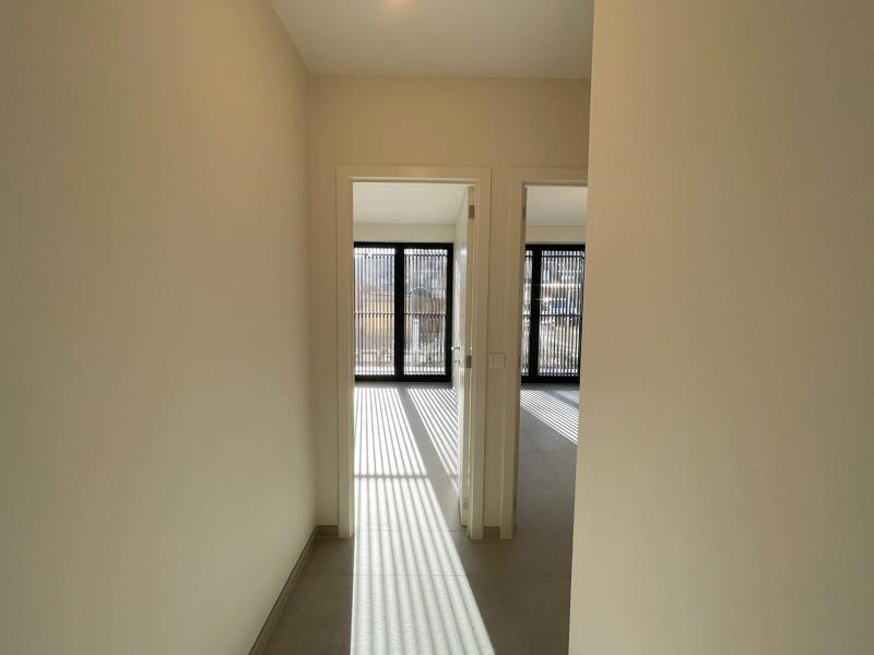 Gelijkvloers nieuwbouwappartement met 3 slaapkamers, terras en staanplaats te Ieper!