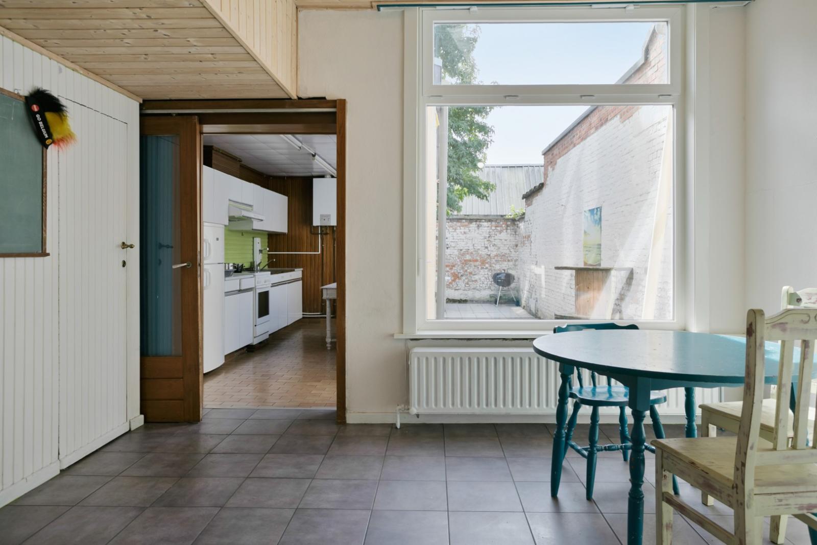 Op te frissen woning met 5 slaapkamers op een boogscheut van centrum Gent!