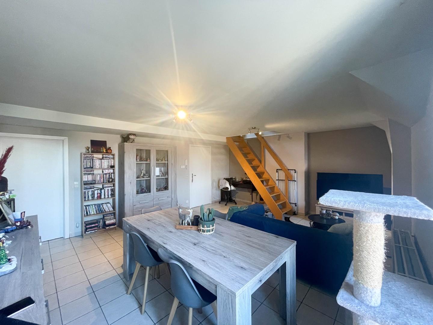 Instapklaar duplex-appartement met twee slaapkamers te Ardooie!